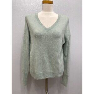 Tahari V-Neck Sweater Large 100% 2 Ply Cashmere Light Green Long Sleeve